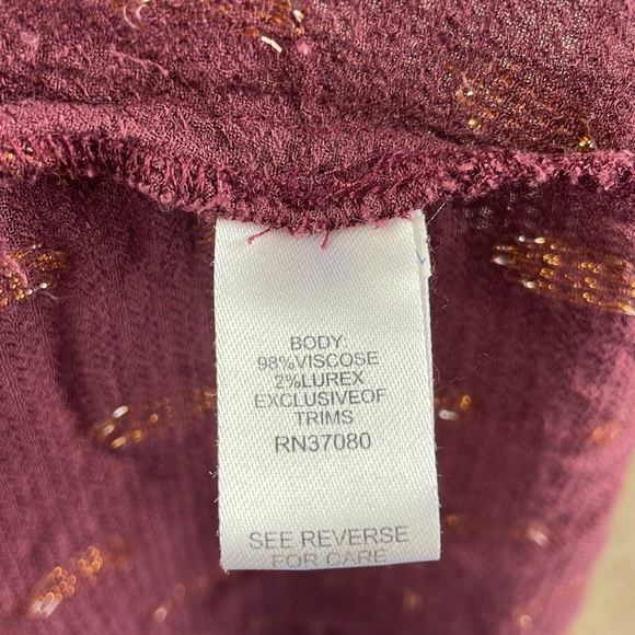 Versona Cropped Blouse SZ S Ruffle Sleeves Maroon with Gold Sparkles - Picture 11 of 11